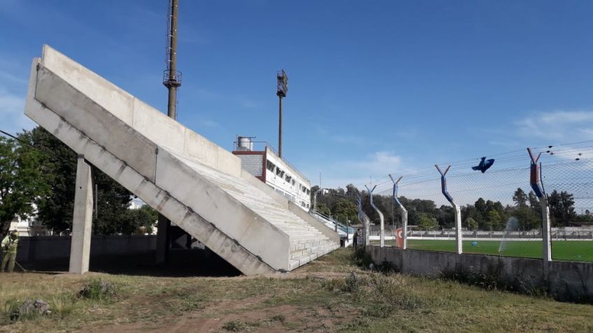 Quedó colocada la nueva tribuna del Estadio San Martín