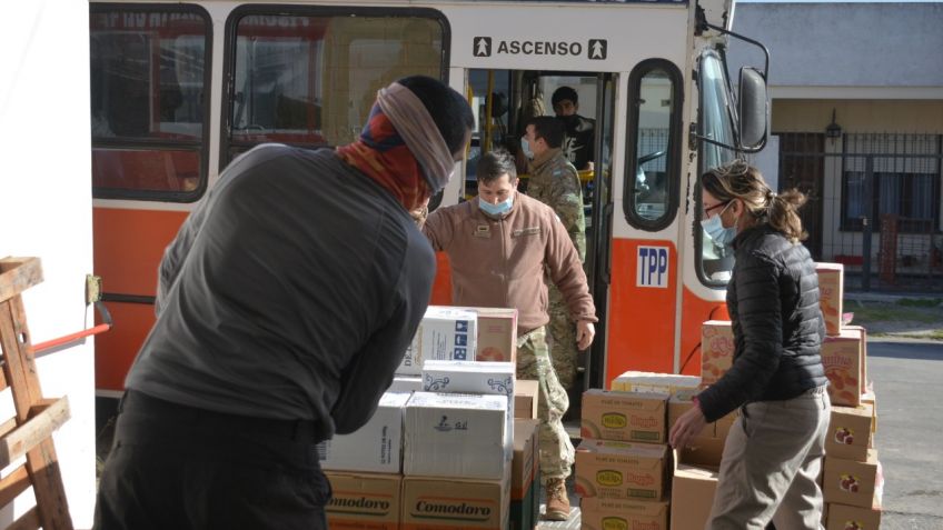 Se completó una nueva entrega de módulos alimentarios para establecimientos educativos