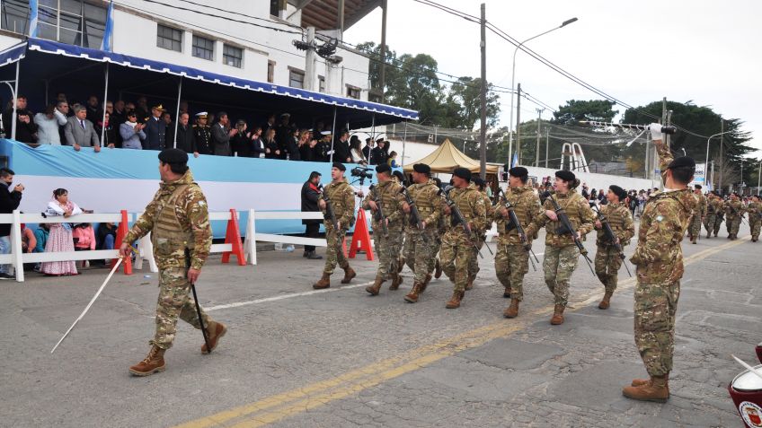 Abrió la inscripción para las instituciones que quieran ser parte del Desfile del Bicentenario 