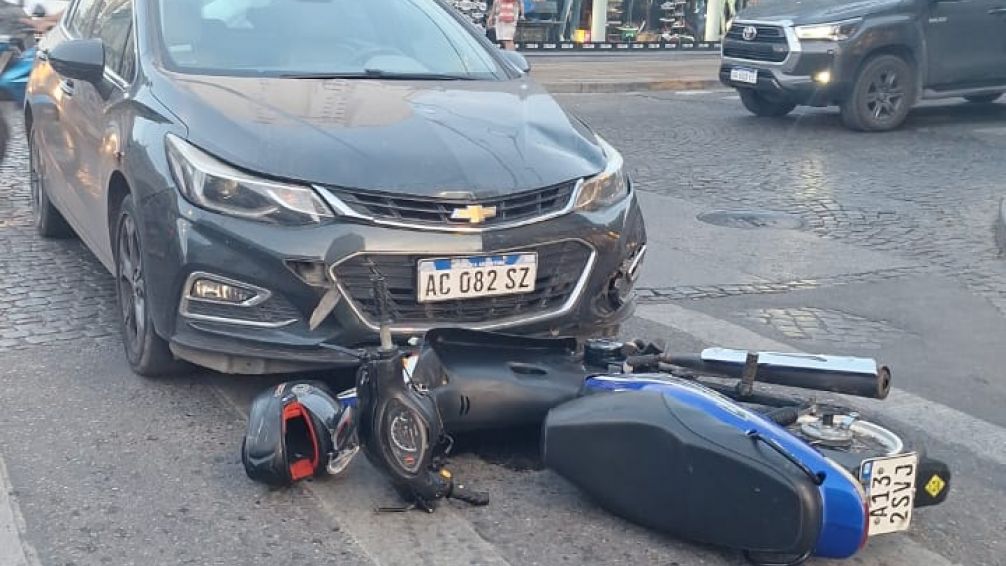 Choque en 9 de Julio y Mitre: un trasladado al Hospital