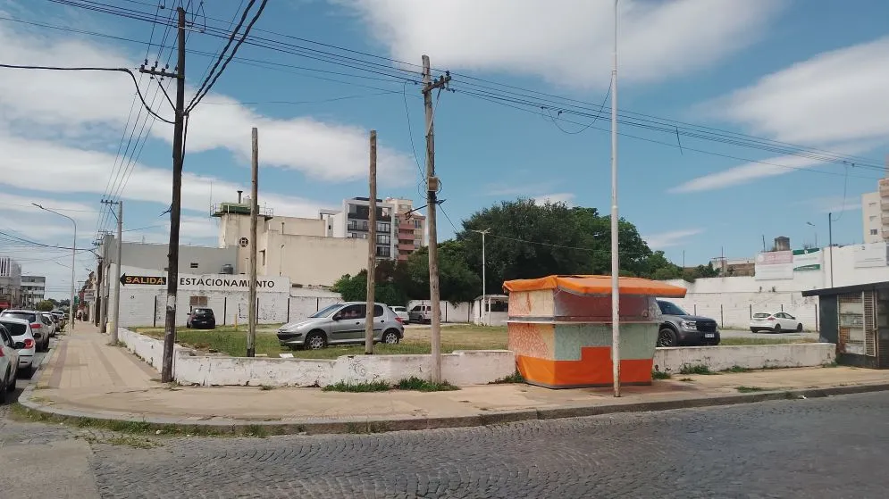 Todo dado para que McDonald's se instale en la esquina de Pinto y Alem