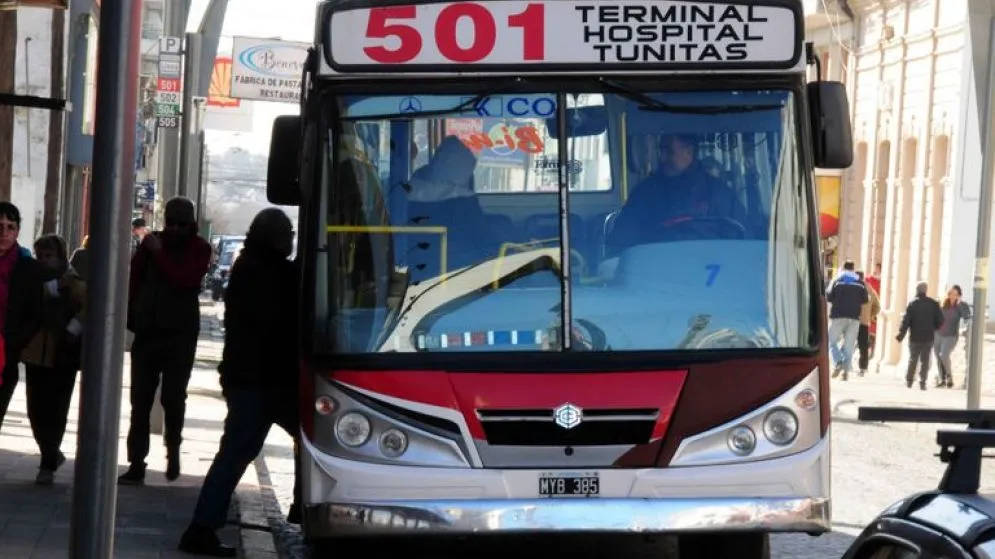 Los micros tendrán horarios especiales por las fiestas de Navidad y Año Nuevo