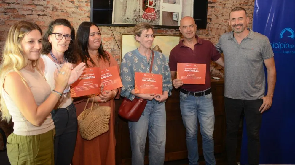 El Municipio y la Cámara Empresaria premiaron a los ganadores del concurso "Vidrieras Navideñas"