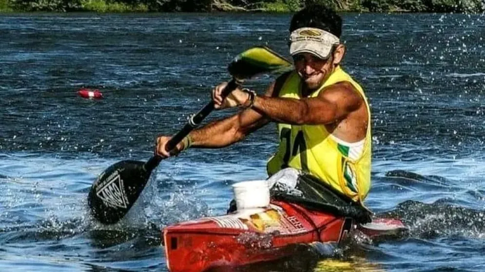 Representantes del Centro Náutico del Fuerte participan de la Regata Internacional del Rio Negro