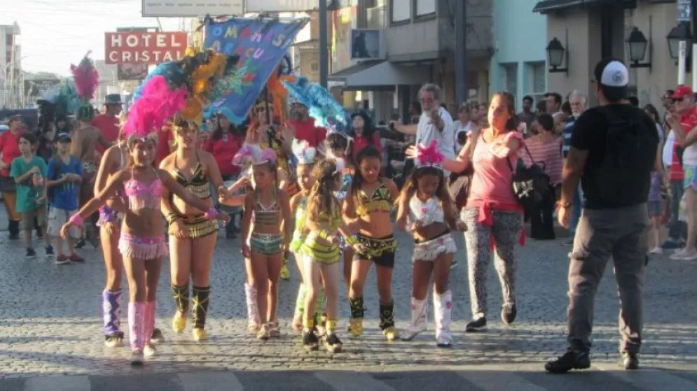 Con las llamadas comienza a concretarse una nueva edición del Carnaval de Mi Tandil