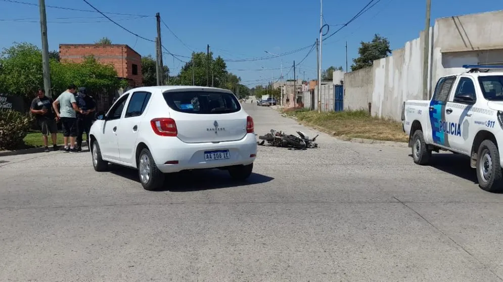 Choque en Vigil y Casacuberta: un hombre fue trasladado al Hospital