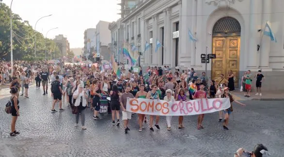 En Tandil se replicó la "Marcha Federal del Orgullo Antifascista y Antirracista"