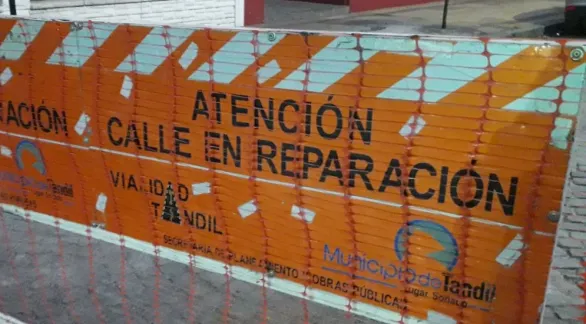 Corte de tránsito en la calle Segundo Sombra por obras de mejoramiento de la calzada