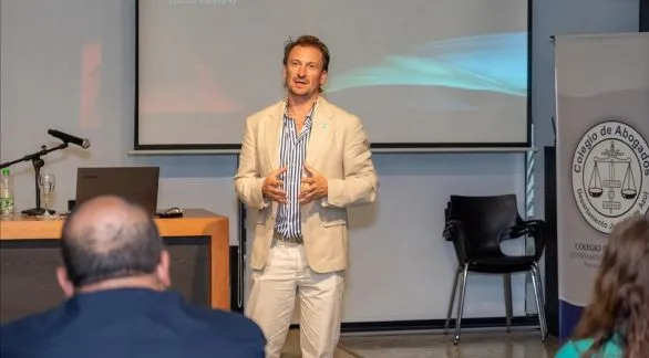 El HCD declaró de Interés Legislativo el libro "Ciberdelitos: cómo investigar en entornos digitales"